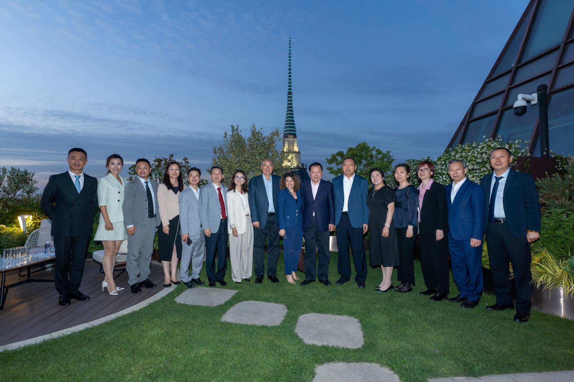 ETA09926.jpg ETA09926.jpg